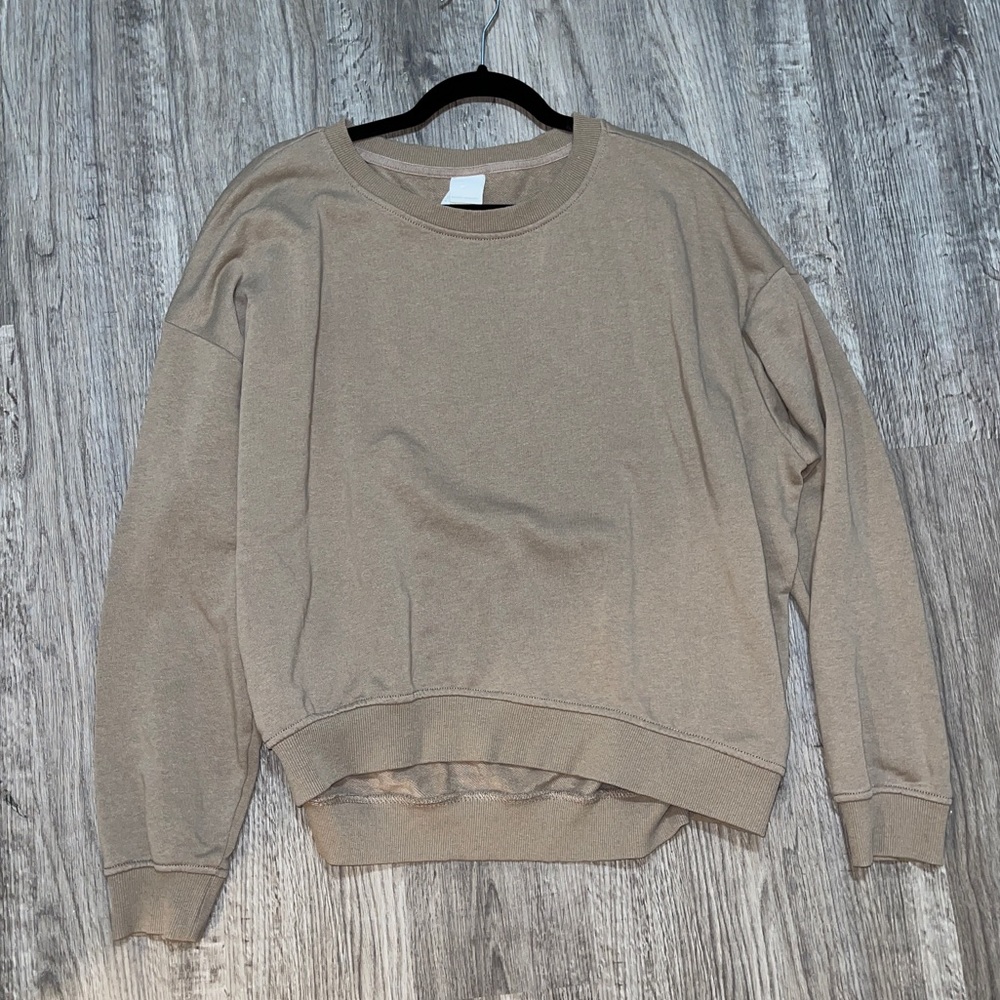 TAUPE CREWNECK SWEATSHIRT
